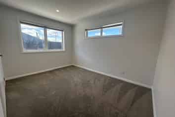 2/57 Dundas Road, Sanson