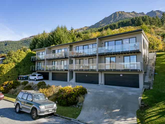 54C Wynyard Crescent, Fernhill