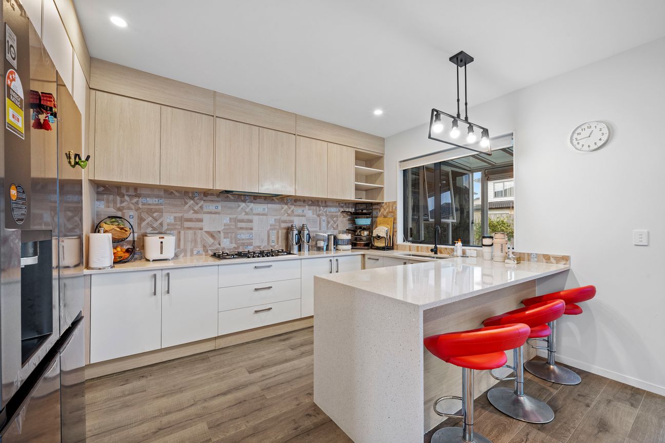 MODERN FAMILY LIVING WITH RURAL OUTLOOK – pohled 4