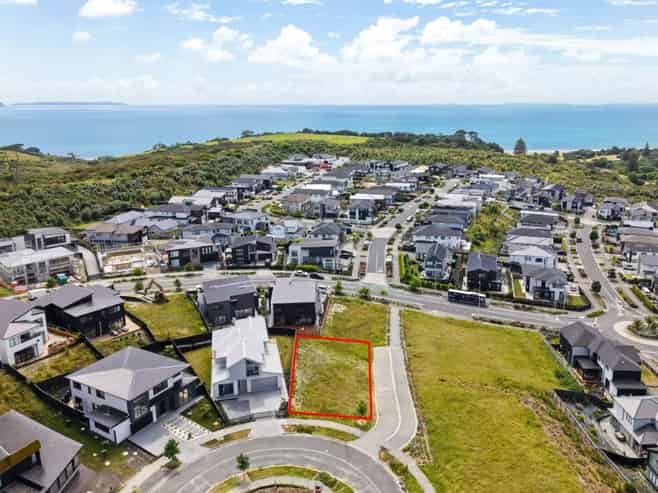 20 Waitai Close, Long Bay