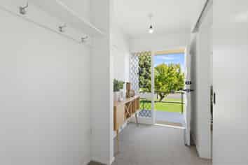12 Nimmo Avenue West, Waikanae