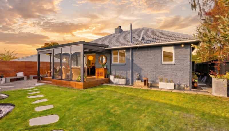 42 Trafford Street, HAREWOOD