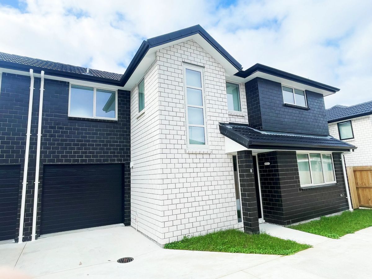 Four-Bedroom House in Convenient Area, Pakuranga Heights
