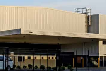 Penrose Warehouse and Yard | 2310 m2 + 672 m2