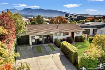 103 Matai Street, Te Anau