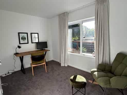 87b Woodglen, Glen Eden