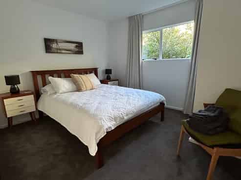 87b Woodglen, Glen Eden