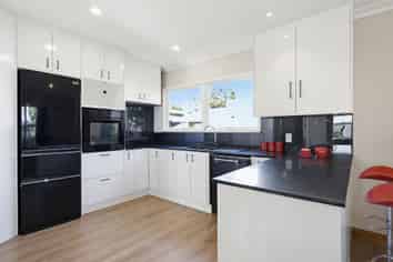 21 Rainbow Drive, Atawhai