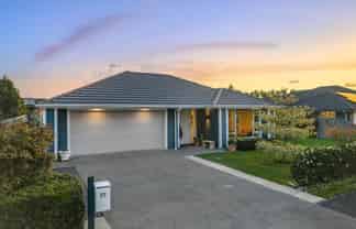 27 Waipunahau Road, WAIKANAE