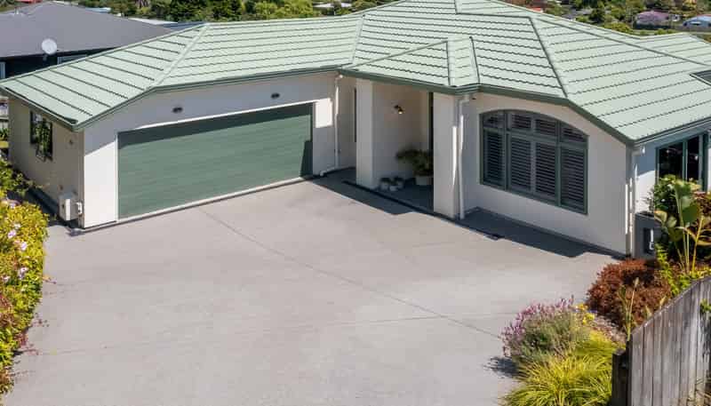 56 Kakariki Grove, WAIKANAE
