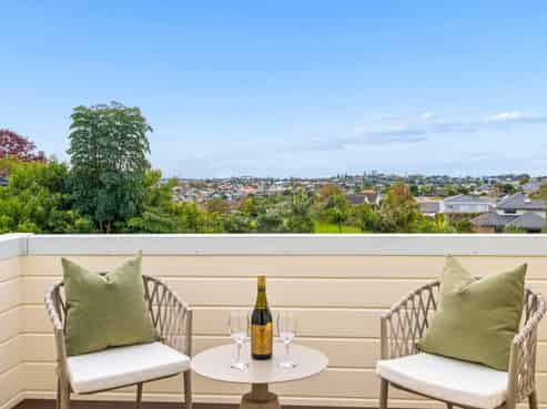2/34 Wiltshire Place, Northpark