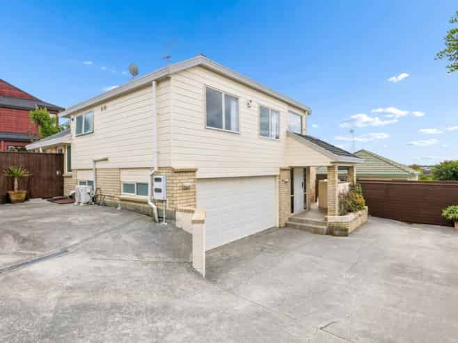 2/34 Wiltshire Place, Northpark