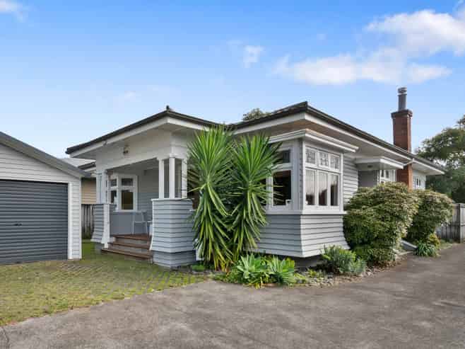 273 Meola Road, Point Chevalier
