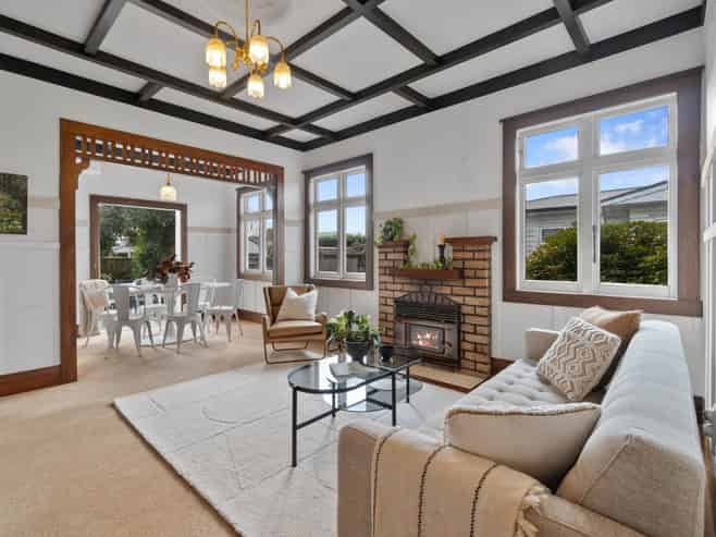273 Meola Road, Point Chevalier