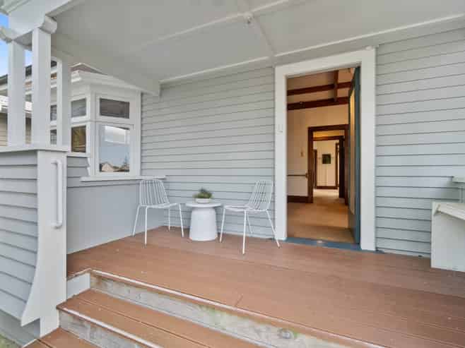 273 Meola Road, Point Chevalier