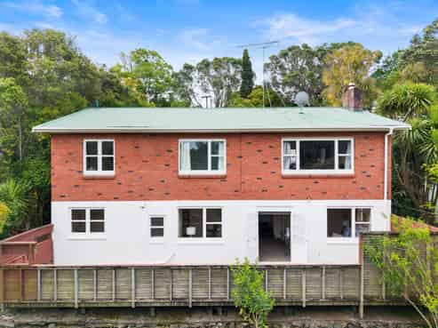 42 West Lynn Road, Titirangi