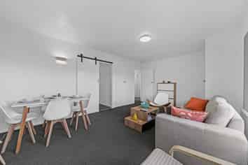 6/12 Dinglebank Road, Mount Wellington