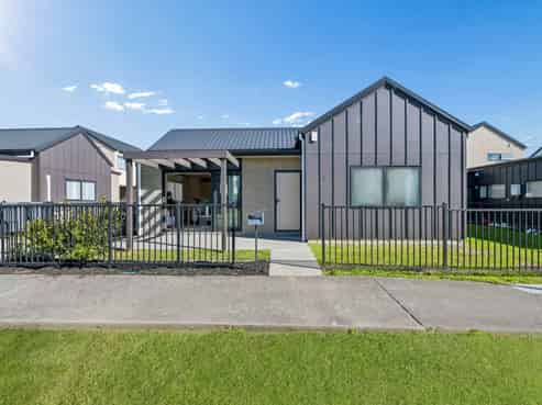 71 Black Beech Crescent, Takanini