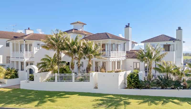 295 Pinecrest Drive, Gulf Harbour