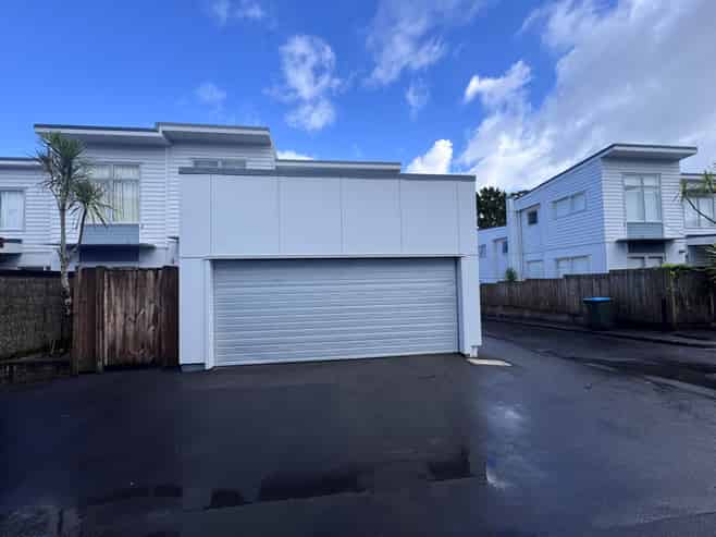 42/3 Wagener Place, Mount Albert