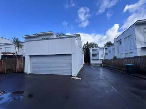 42/3 Wagener Place, Mount Albert