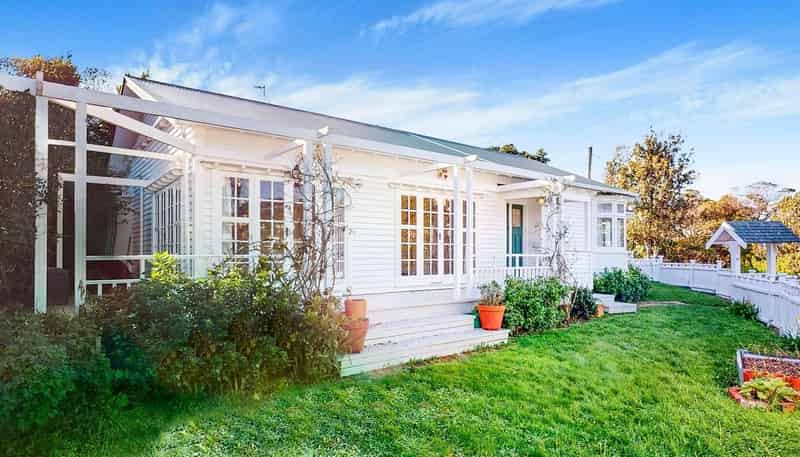 43 Trelissick Crescent , Ngaio