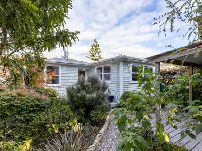 144 Tilley Road, Paekakariki