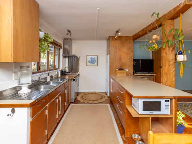 144 Tilley Road, Paekakariki