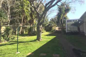 12 Hemsway Place, Sunnyhills
