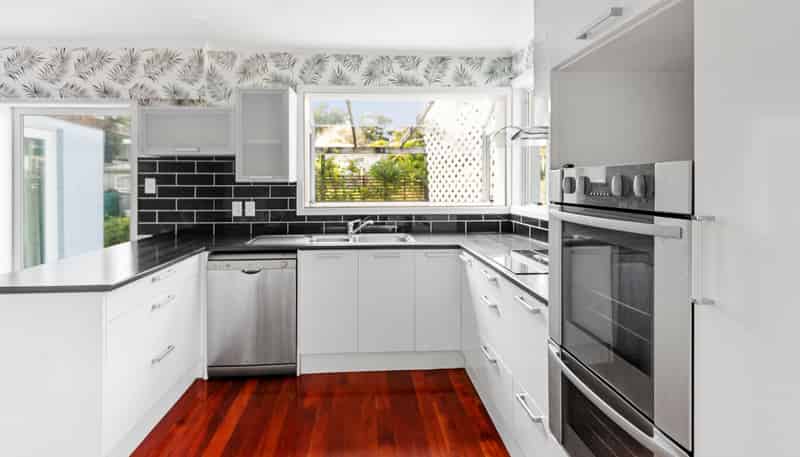 20 Scenic Drive, Hill Park