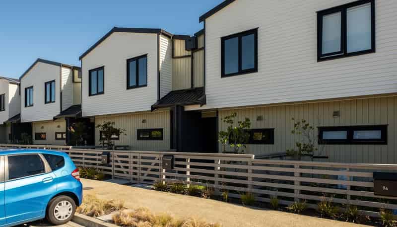 100 Te Puketoka Lane, Mangere