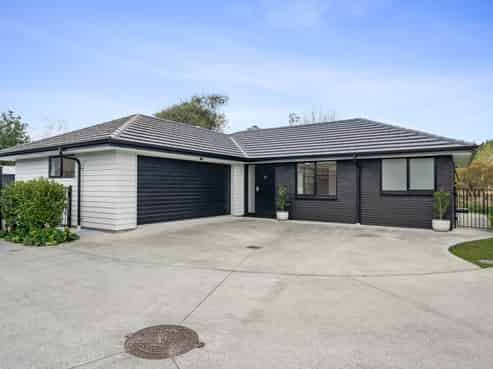 11 Riverboat Lane, Helensville