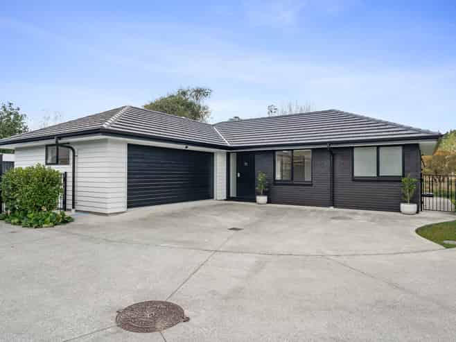 11 Riverboat Lane, Helensville