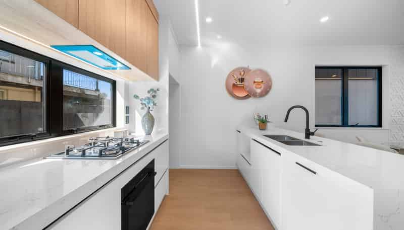 Lots 1-6/18 Bradbury Road, Botany Downs
