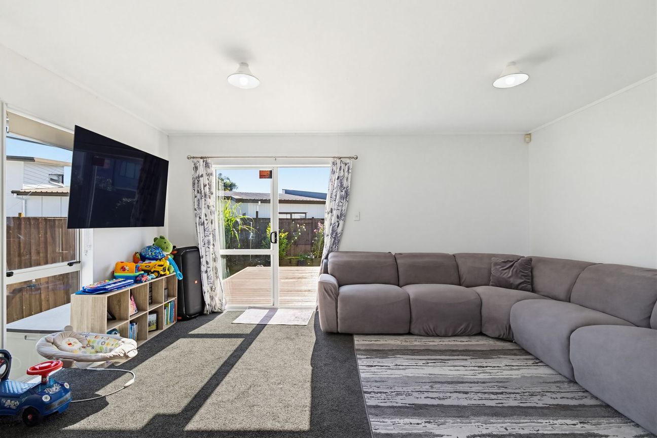 Upgraded Freehold Living in Takanini - Bild 5