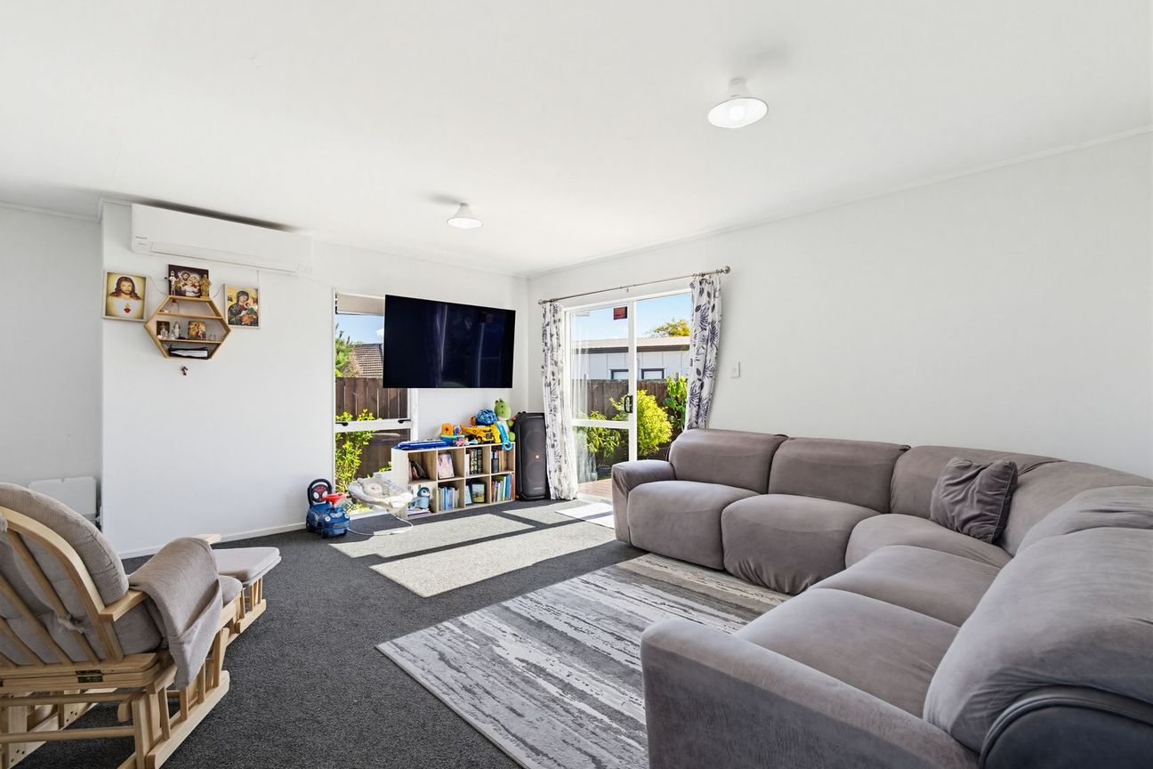 Upgraded Freehold Living in Takanini - Bild 2