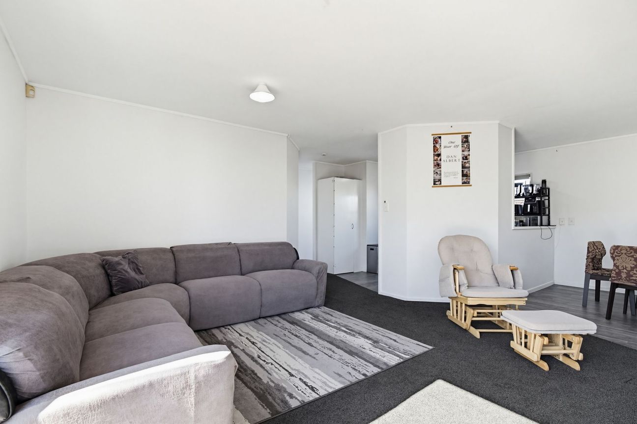 Upgraded Freehold Living in Takanini - Bild 4