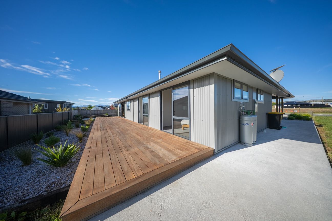 Furnished, Modern & Low Maintenance - Ansicht 3