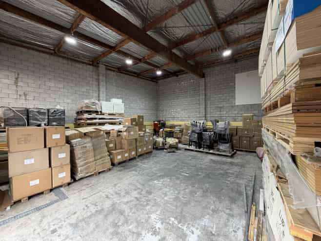 Versatile 300sqm industrial unit - East Tamaki