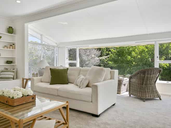2/1 Henry Hill Road, Hilltop