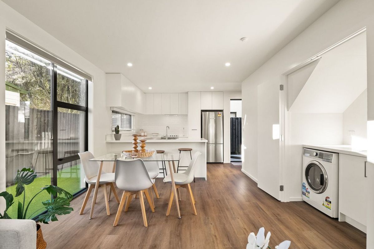Smart, Stylish & Minutes from the Shore - Bild 5