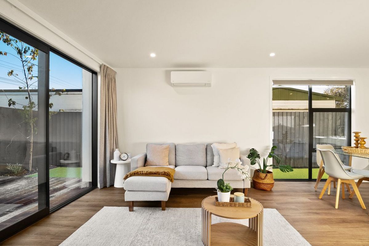 Smart, Stylish & Minutes from the Shore - Fler