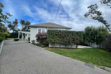 9 Tui Street, Belmont