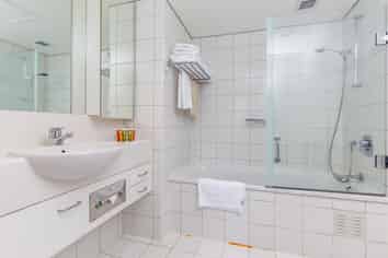 211/9-17 Byron Ave, Takapuna