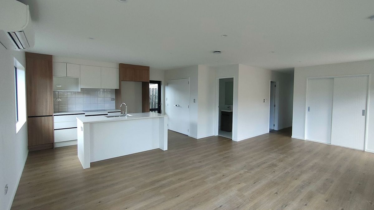 4 bedroom new built in Manukau - Widok 3