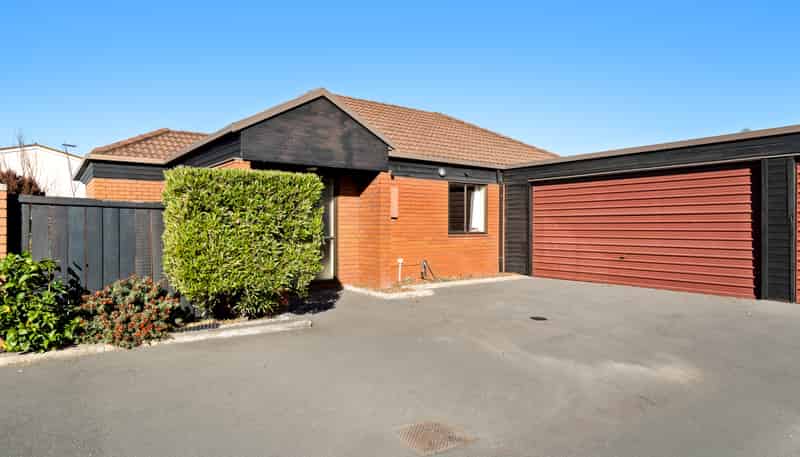 8b Angela Street, Upper Riccarton