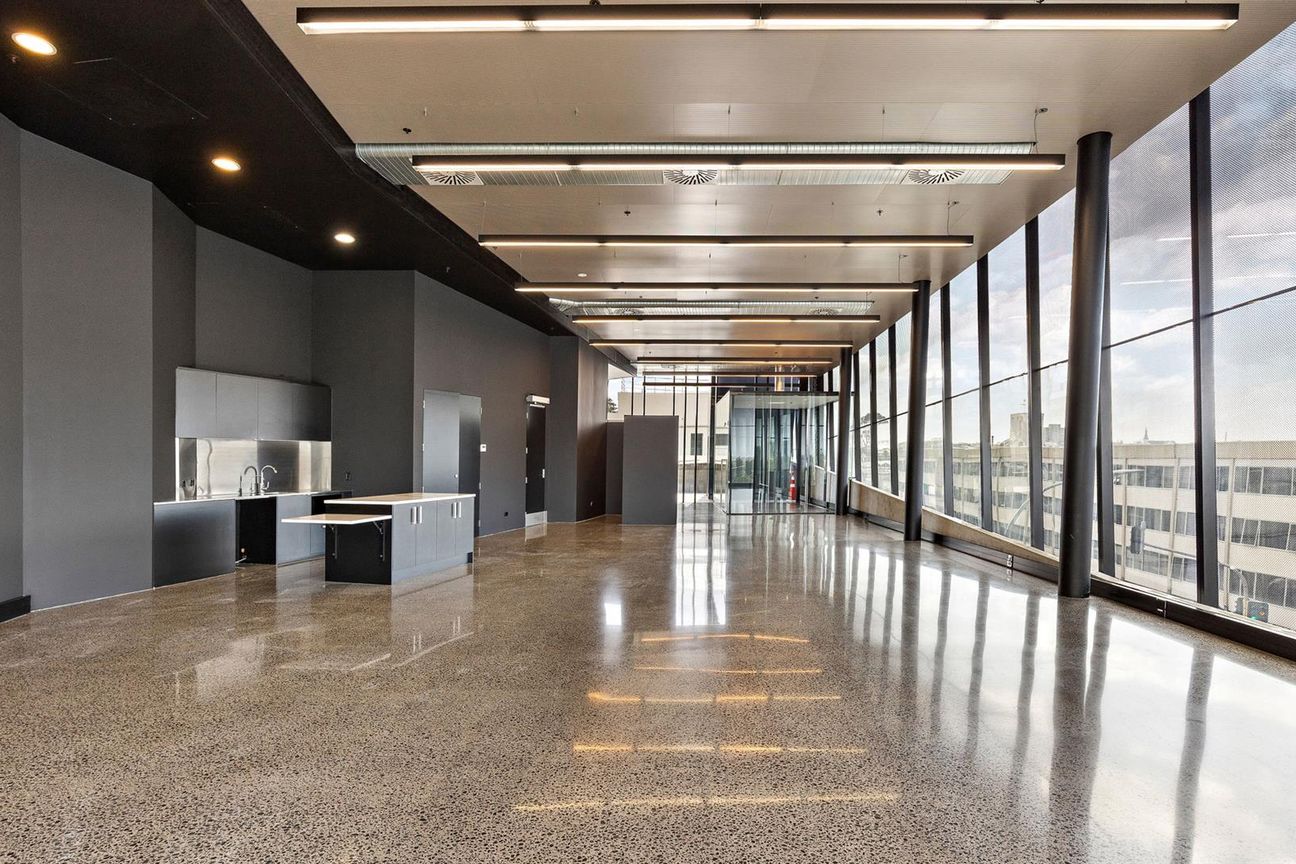 Modern and bright office space - Vista 2