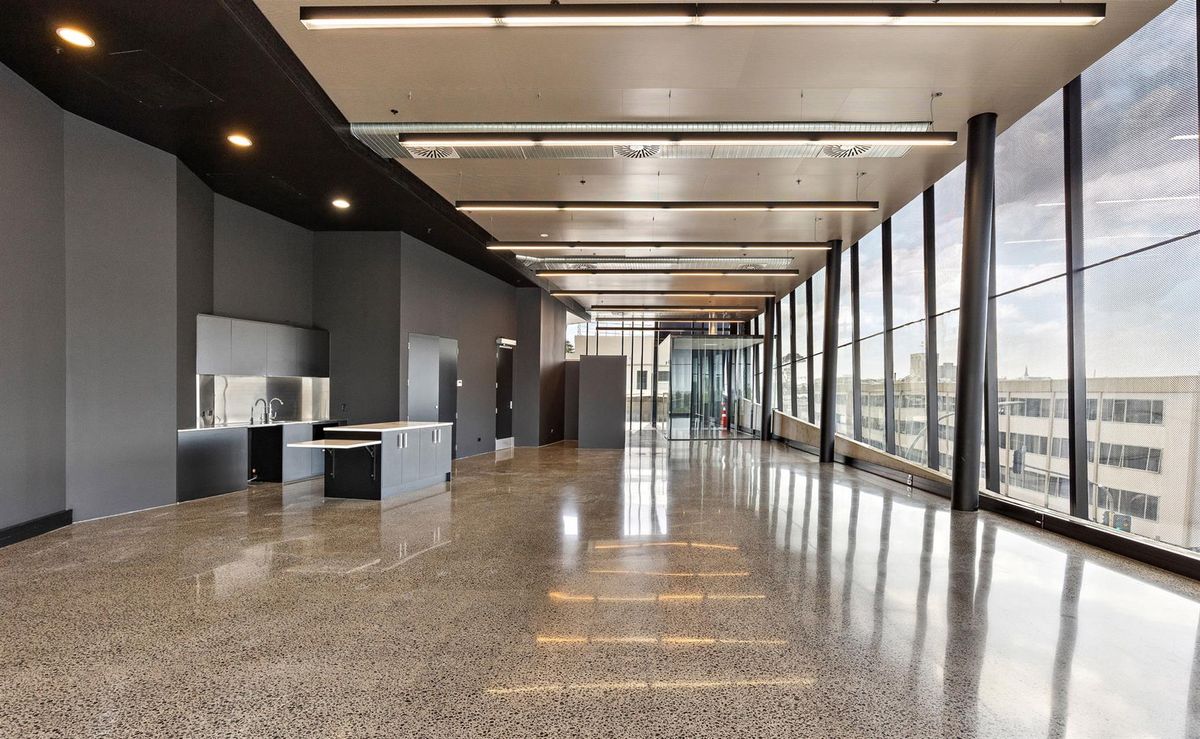 Modern and bright office space - View 2