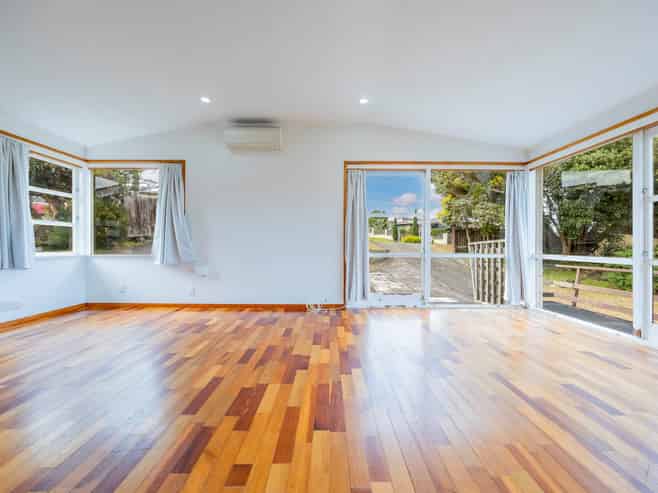 111 Target Road, Totara Vale