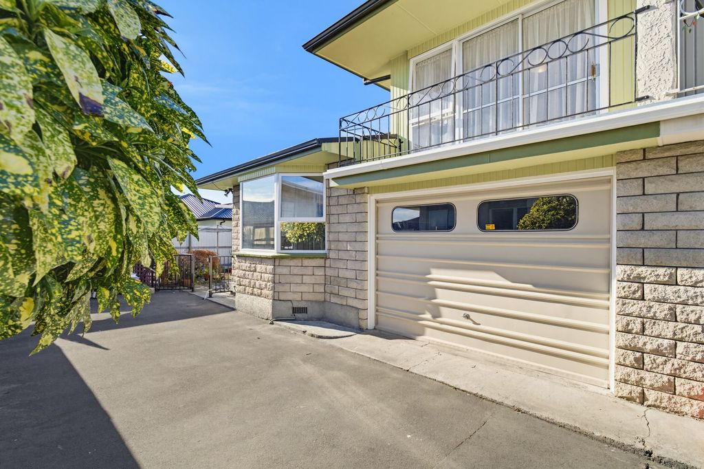 Easy Living, Great Location, Strong Potential 1